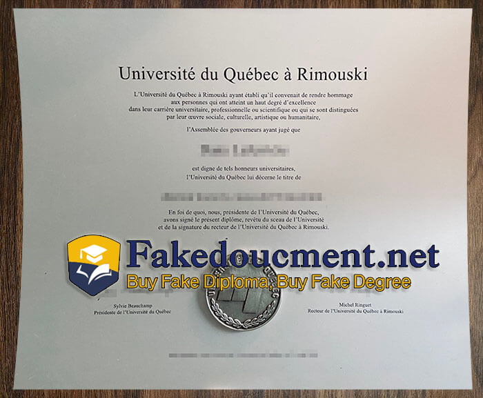 Universite-du-Quebec-a-Rimouski-degree.jpg